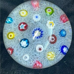 France BACCARAT PAPERWEIGHT Art Glass -Spaced Scattered MILLEFIORI on White Lace